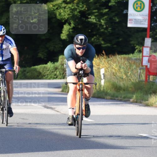 25.08.2024 - Elbe Triathlon Hamburg Fuchs,  Jonas http://msf.ph/oto/6855937 25.08.2024 09:19:16 Radfahren 139, 176, 243, 268, 396, 269, 319 meine-sportfotos.de