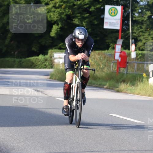 25.08.2024 - Elbe Triathlon Hamburg Fuchs,  Jonas http://msf.ph/oto/6856101 25.08.2024 09:19:26 Radfahren 269, 319, 40 meine-sportfotos.de