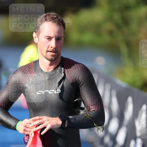 25.08.2024 - Elbe Triathlon Hamburg H.Heesch http://msf.ph/oto/6856513 25.08.2024 09:04:51 Schwimmen 223, 265 meine-sportfotos.de