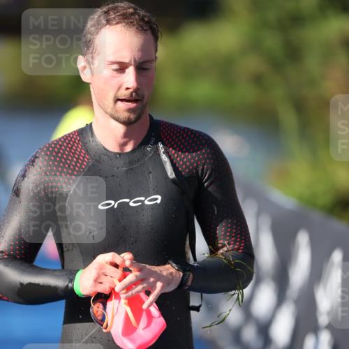 25.08.2024 - Elbe Triathlon Hamburg H.Heesch http://msf.ph/oto/6856527 25.08.2024 09:04:51 Schwimmen 223, 265 meine-sportfotos.de