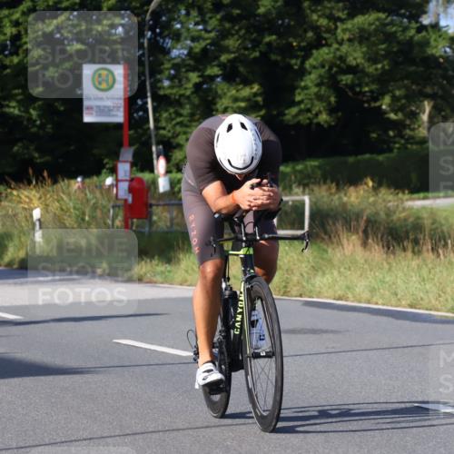 25.08.2024 - Elbe Triathlon Hamburg Fuchs,  Jonas http://msf.ph/oto/6856540 25.08.2024 09:20:06 Radfahren 232, 172, 336 meine-sportfotos.de