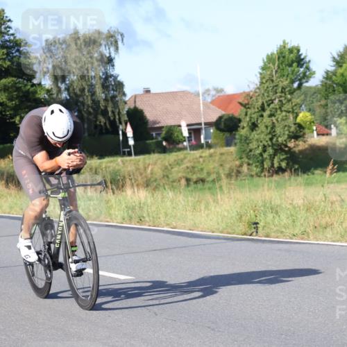 25.08.2024 - Elbe Triathlon Hamburg Fuchs,  Jonas http://msf.ph/oto/6856551 25.08.2024 09:20:07 Radfahren 232, 172, 336 meine-sportfotos.de
