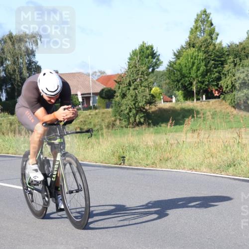 25.08.2024 - Elbe Triathlon Hamburg Fuchs,  Jonas http://msf.ph/oto/6856558 25.08.2024 09:20:07 Radfahren 232, 172, 336 meine-sportfotos.de
