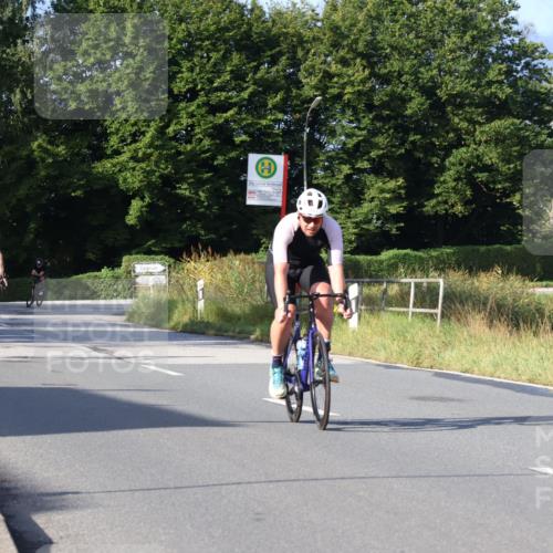 25.08.2024 - Elbe Triathlon Hamburg Fuchs,  Jonas http://msf.ph/oto/6856659 25.08.2024 09:20:14 Radfahren 263, 279, 322, 313 meine-sportfotos.de