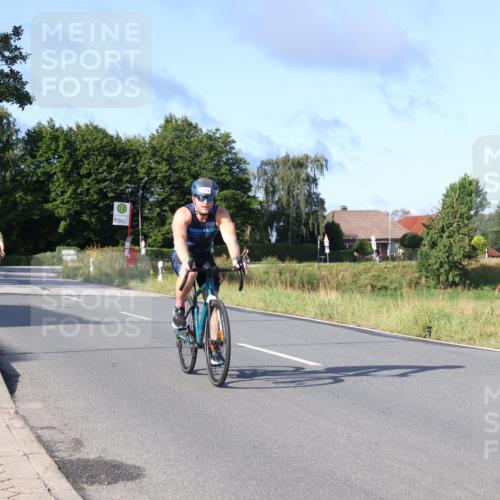25.08.2024 - Elbe Triathlon Hamburg Fuchs,  Jonas http://msf.ph/oto/6856724 25.08.2024 09:20:17 Radfahren 263, 279, 322, 313 meine-sportfotos.de