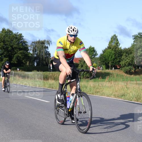 25.08.2024 - Elbe Triathlon Hamburg Fuchs,  Jonas http://msf.ph/oto/6856773 25.08.2024 09:20:20 Radfahren 263, 279, 322, 313 meine-sportfotos.de