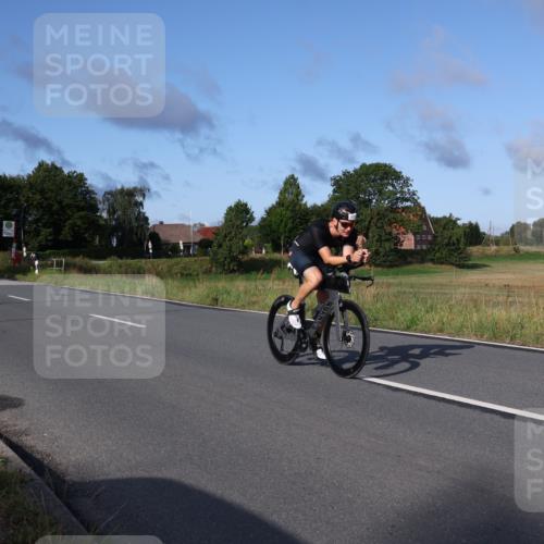 25.08.2024 - Elbe Triathlon Hamburg Fuchs,  Jonas http://msf.ph/oto/6856806 25.08.2024 09:20:21 Radfahren 263, 279, 322, 313 meine-sportfotos.de