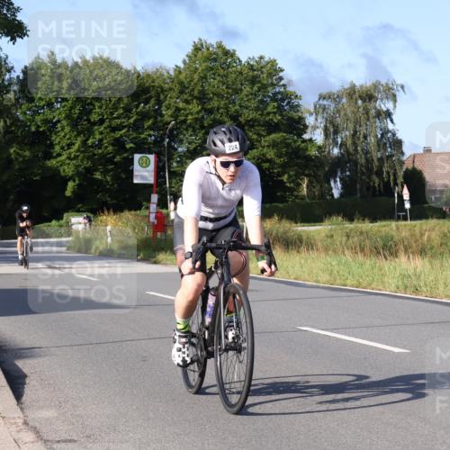 25.08.2024 - Elbe Triathlon Hamburg Fuchs,  Jonas http://msf.ph/oto/6856901 25.08.2024 09:20:32 Radfahren 109, 328, 274, 224, 316, 159 meine-sportfotos.de