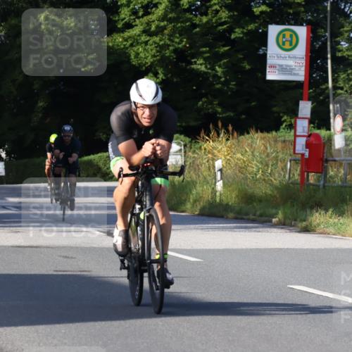 25.08.2024 - Elbe Triathlon Hamburg Fuchs,  Jonas http://msf.ph/oto/6856943 25.08.2024 09:20:36 Radfahren 328, 274, 224, 316, 159, 245, 80, 433 meine-sportfotos.de