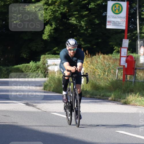 25.08.2024 - Elbe Triathlon Hamburg Fuchs,  Jonas http://msf.ph/oto/6856973 25.08.2024 09:20:38 Radfahren 224, 316, 159, 245, 80, 433 meine-sportfotos.de