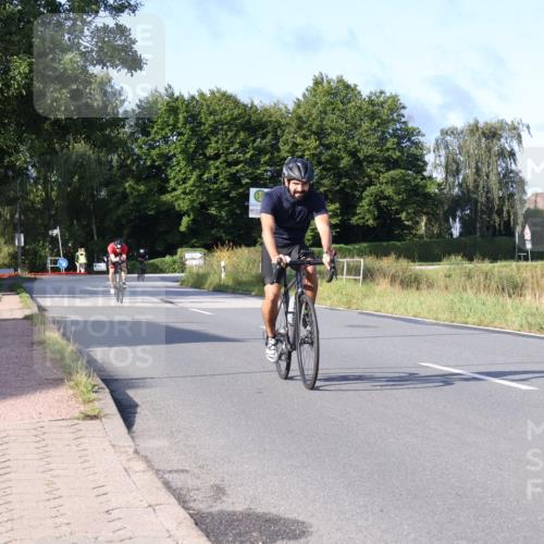 25.08.2024 - Elbe Triathlon Hamburg Fuchs,  Jonas http://msf.ph/oto/6857317 25.08.2024 09:21:02 Radfahren 203, 1850, 89, 399, 267, 79, 39 meine-sportfotos.de