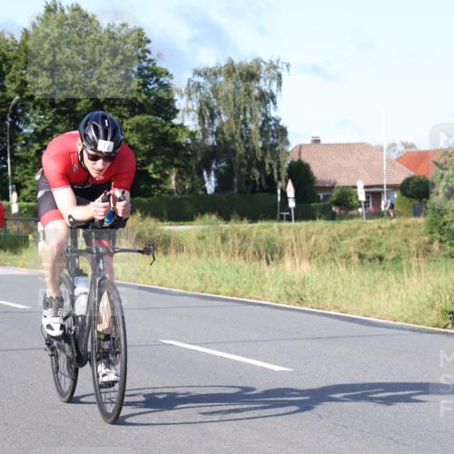25.08.2024 - Elbe Triathlon Hamburg Fuchs,  Jonas http://msf.ph/oto/6857346 25.08.2024 09:21:05 Radfahren 89, 399, 267, 79, 39, 81, 300 meine-sportfotos.de