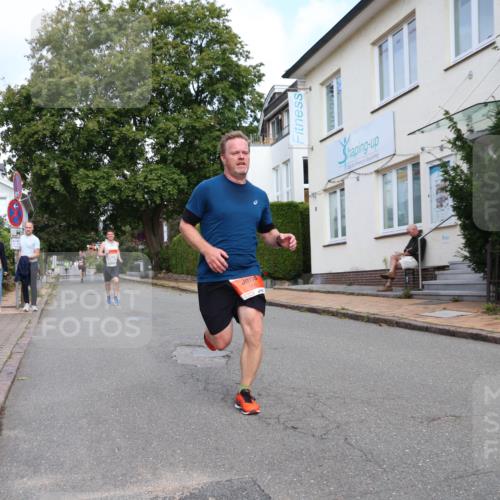 25.08.2024 - 20. Blankeneser Heldenlauf Strokosch-Dieckow http://msf.ph/oto/6857584 25.08.2024 09:48:55 Ziel 112, 118, 131, 166 meine-sportfotos.de