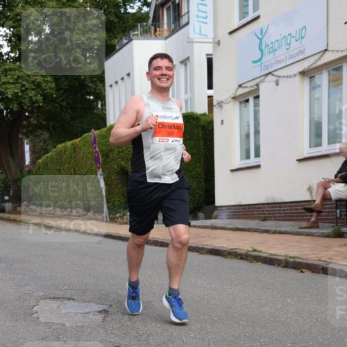 25.08.2024 - 20. Blankeneser Heldenlauf Strokosch-Dieckow http://msf.ph/oto/6857622 25.08.2024 09:48:58 Ziel 118, 131, 166 meine-sportfotos.de