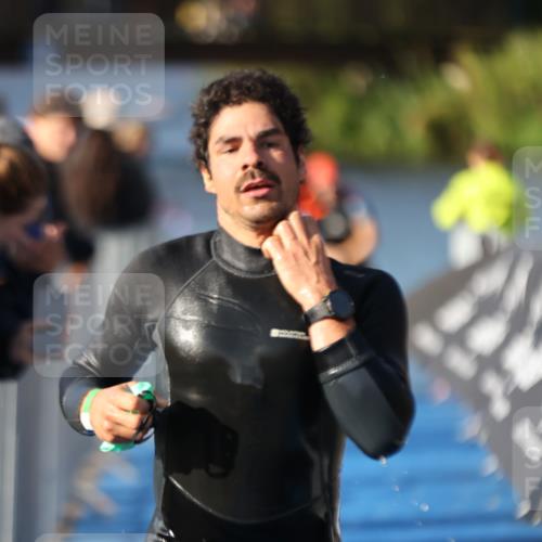 25.08.2024 - Elbe Triathlon Hamburg H.Heesch http://msf.ph/oto/6857811 25.08.2024 09:07:12 Schwimmen 224, 228, 281, 321, 325, 326 meine-sportfotos.de