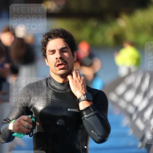 25.08.2024 - Elbe Triathlon Hamburg H.Heesch http://msf.ph/oto/6857824 25.08.2024 09:07:12 Schwimmen 224, 228, 281, 321, 325, 326 meine-sportfotos.de