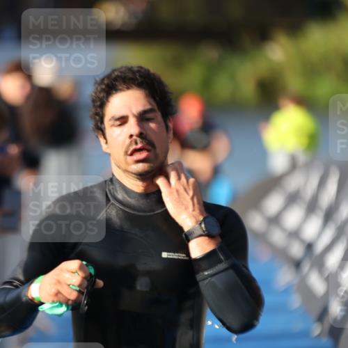 25.08.2024 - Elbe Triathlon Hamburg H.Heesch http://msf.ph/oto/6857825 25.08.2024 09:07:12 Schwimmen 224, 228, 281, 321, 325, 326 meine-sportfotos.de