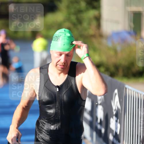 25.08.2024 - Elbe Triathlon Hamburg H.Heesch http://msf.ph/oto/6857931 25.08.2024 09:07:27 Schwimmen 224, 234, 321, 325, 326, 1851 meine-sportfotos.de