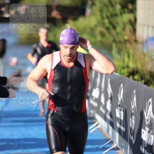 25.08.2024 - Elbe Triathlon Hamburg H.Heesch http://msf.ph/oto/6857959 25.08.2024 09:07:33 Schwimmen 224, 234, 280, 321, 326, 1851 meine-sportfotos.de