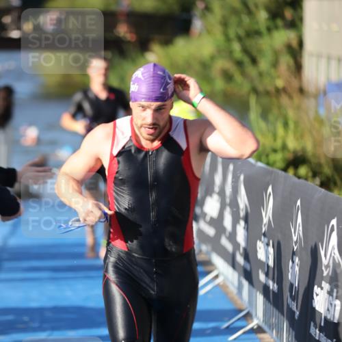 25.08.2024 - Elbe Triathlon Hamburg H.Heesch http://msf.ph/oto/6857964 25.08.2024 09:07:33 Schwimmen 224, 234, 280, 321, 326, 1851 meine-sportfotos.de