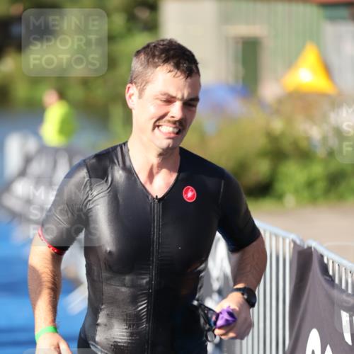25.08.2024 - Elbe Triathlon Hamburg H.Heesch http://msf.ph/oto/6858072 25.08.2024 09:07:37 Schwimmen 224, 234, 280, 321, 326, 1851 meine-sportfotos.de