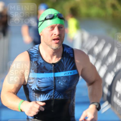 25.08.2024 - Elbe Triathlon Hamburg H.Heesch http://msf.ph/oto/6858364 25.08.2024 09:08:08 Schwimmen 268, 269, 279, 300, 359 meine-sportfotos.de