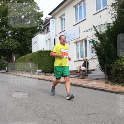 25.08.2024 - 20. Blankeneser Heldenlauf Strokosch-Dieckow http://msf.ph/oto/6858484 25.08.2024 09:51:54 Ziel 260, 261, 289 meine-sportfotos.de