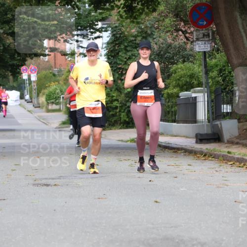 25.08.2024 - 20. Blankeneser Heldenlauf Strokosch-Dieckow http://msf.ph/oto/6858490 25.08.2024 09:51:58 Ziel 260, 261, 289 meine-sportfotos.de
