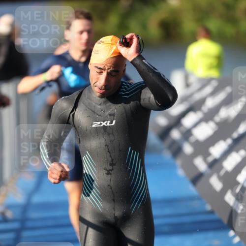 25.08.2024 - Elbe Triathlon Hamburg H.Heesch http://msf.ph/oto/6858784 25.08.2024 09:09:39 Schwimmen 199, 200, 213, 246, 267, 327, 328, 339 meine-sportfotos.de