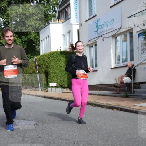 25.08.2024 - 20. Blankeneser Heldenlauf Strokosch-Dieckow http://msf.ph/oto/6858905 25.08.2024 09:52:58 Ziel 225, 226 meine-sportfotos.de
