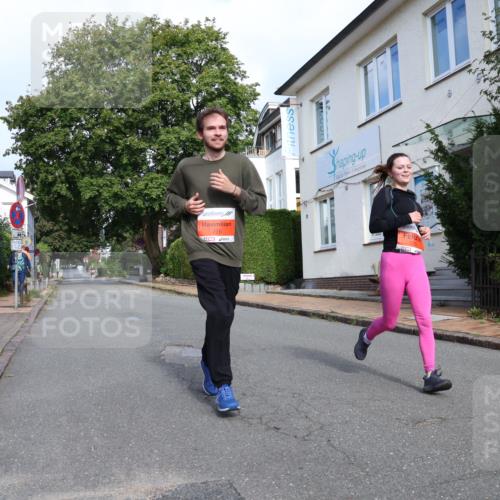 25.08.2024 - 20. Blankeneser Heldenlauf Strokosch-Dieckow http://msf.ph/oto/6858923 25.08.2024 09:52:58 Ziel 225, 226 meine-sportfotos.de