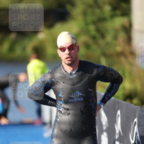 25.08.2024 - Elbe Triathlon Hamburg H.Heesch http://msf.ph/oto/6858991 25.08.2024 09:09:52 Schwimmen 200, 213, 246, 327, 328, 339 meine-sportfotos.de