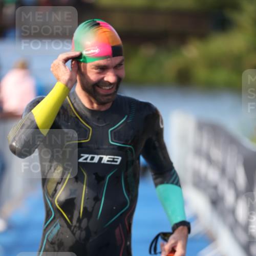 25.08.2024 - Elbe Triathlon Hamburg H.Heesch http://msf.ph/oto/6859939 25.08.2024 09:13:36 Schwimmen 220, 340, 342, 408, 410, 443 meine-sportfotos.de