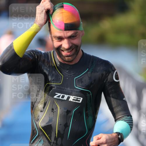 25.08.2024 - Elbe Triathlon Hamburg H.Heesch http://msf.ph/oto/6859958 25.08.2024 09:13:36 Schwimmen 220, 340, 342, 408, 410, 443 meine-sportfotos.de