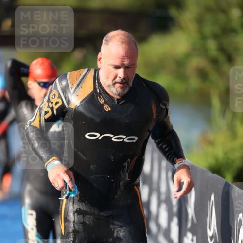 25.08.2024 - Elbe Triathlon Hamburg H.Heesch http://msf.ph/oto/6860256 25.08.2024 09:14:25 Schwimmen 338, 404, 414, 415, 419, 465 meine-sportfotos.de