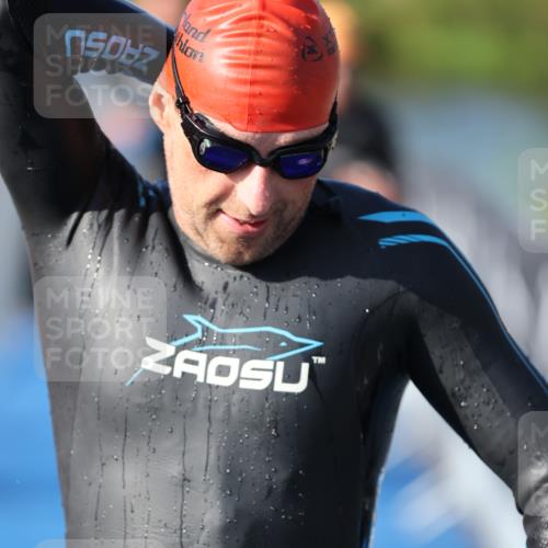 25.08.2024 - Elbe Triathlon Hamburg H.Heesch http://msf.ph/oto/6860328 25.08.2024 09:14:28 Schwimmen 338, 404, 414, 415, 419, 465 meine-sportfotos.de