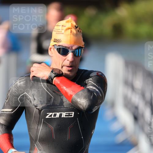 25.08.2024 - Elbe Triathlon Hamburg H.Heesch http://msf.ph/oto/6860396 25.08.2024 09:14:31 Schwimmen 338, 404, 414, 415, 419, 465 meine-sportfotos.de