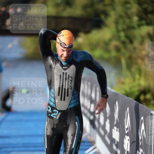 25.08.2024 - Elbe Triathlon Hamburg H.Heesch http://msf.ph/oto/6860515 25.08.2024 09:14:42 Schwimmen 338, 404, 414, 415, 419, 465 meine-sportfotos.de