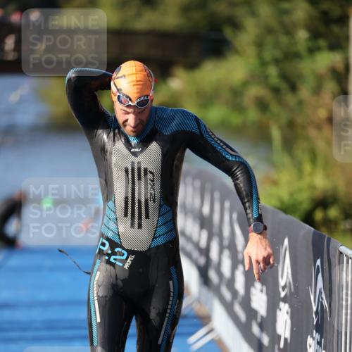 25.08.2024 - Elbe Triathlon Hamburg H.Heesch http://msf.ph/oto/6860526 25.08.2024 09:14:42 Schwimmen 338, 404, 414, 415, 419, 465 meine-sportfotos.de