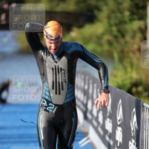 25.08.2024 - Elbe Triathlon Hamburg H.Heesch http://msf.ph/oto/6860535 25.08.2024 09:14:42 Schwimmen 338, 404, 414, 415, 419, 465 meine-sportfotos.de
