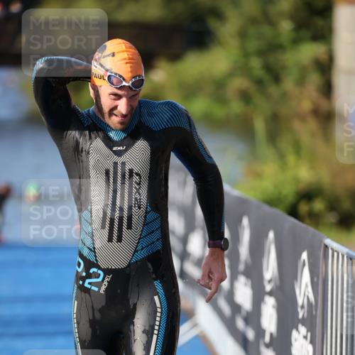 25.08.2024 - Elbe Triathlon Hamburg H.Heesch http://msf.ph/oto/6860562 25.08.2024 09:14:43 Schwimmen 338, 404, 414, 415, 419, 465 meine-sportfotos.de
