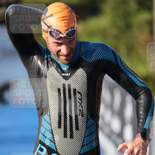 25.08.2024 - Elbe Triathlon Hamburg H.Heesch http://msf.ph/oto/6860618 25.08.2024 09:14:43 Schwimmen 338, 404, 414, 415, 419, 465 meine-sportfotos.de