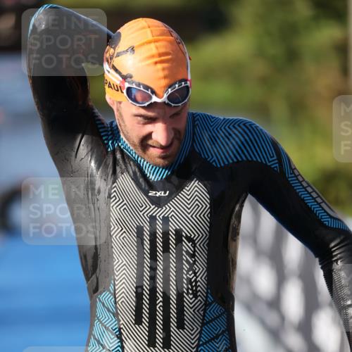 25.08.2024 - Elbe Triathlon Hamburg H.Heesch http://msf.ph/oto/6860627 25.08.2024 09:14:44 Schwimmen 338, 404, 414, 415, 419, 465 meine-sportfotos.de
