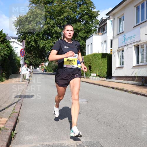 25.08.2024 - 20. Blankeneser Heldenlauf Strokosch-Dieckow http://msf.ph/oto/6861145 25.08.2024 10:14:28 Ziel 6285, 6439 meine-sportfotos.de