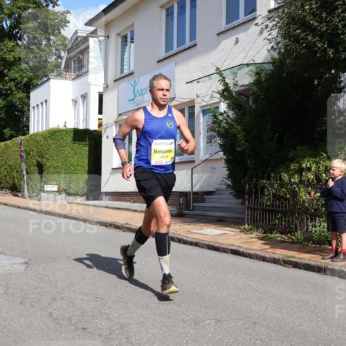 25.08.2024 - 20. Blankeneser Heldenlauf Strokosch-Dieckow http://msf.ph/oto/6861179 25.08.2024 10:14:30 Ziel 6285, 6439 meine-sportfotos.de