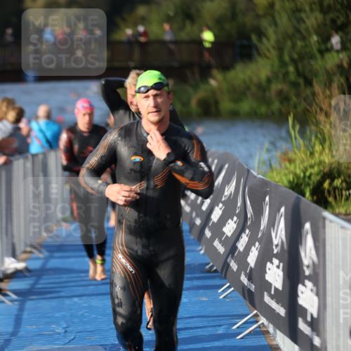25.08.2024 - Elbe Triathlon Hamburg H.Heesch http://msf.ph/oto/6861713 25.08.2024 09:18:28 Schwimmen 333, 341, 357, 361, 368, 374, 384, 388, 406, 418, 435 meine-sportfotos.de