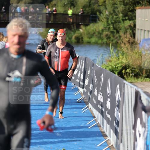 25.08.2024 - Elbe Triathlon Hamburg H.Heesch http://msf.ph/oto/6861764 25.08.2024 09:18:31 Schwimmen 333, 341, 357, 361, 368, 374, 384, 388, 406, 418 meine-sportfotos.de