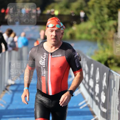 25.08.2024 - Elbe Triathlon Hamburg H.Heesch http://msf.ph/oto/6861829 25.08.2024 09:18:33 Schwimmen 333, 341, 355, 357, 361, 368, 374, 388, 406, 418 meine-sportfotos.de