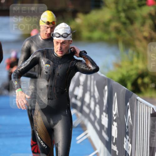 25.08.2024 - Elbe Triathlon Hamburg H.Heesch http://msf.ph/oto/6862012 25.08.2024 09:18:53 Schwimmen 221, 355, 374, 376, 400, 406, 407, 418, 528 meine-sportfotos.de