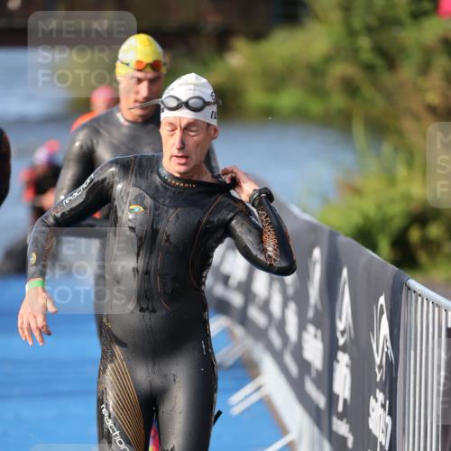 25.08.2024 - Elbe Triathlon Hamburg H.Heesch http://msf.ph/oto/6862023 25.08.2024 09:18:53 Schwimmen 221, 355, 374, 376, 400, 406, 407, 418, 528 meine-sportfotos.de